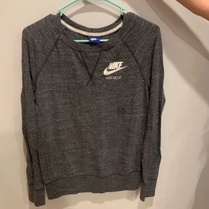 Nike crewneck